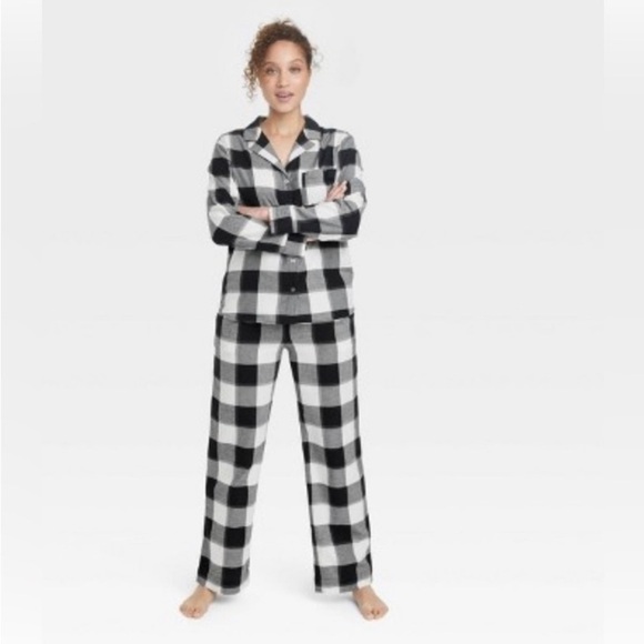 Women's Perfectly Cozy Flannel Pajama Set Stars Above Cream Buffalo nwt - Picture 1 of 3